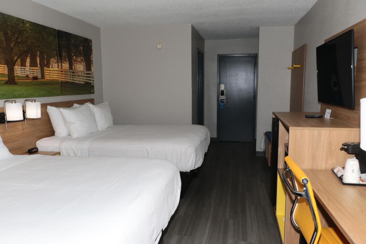 Days Inn By Wyndham Farmville Ngoại thất bức ảnh