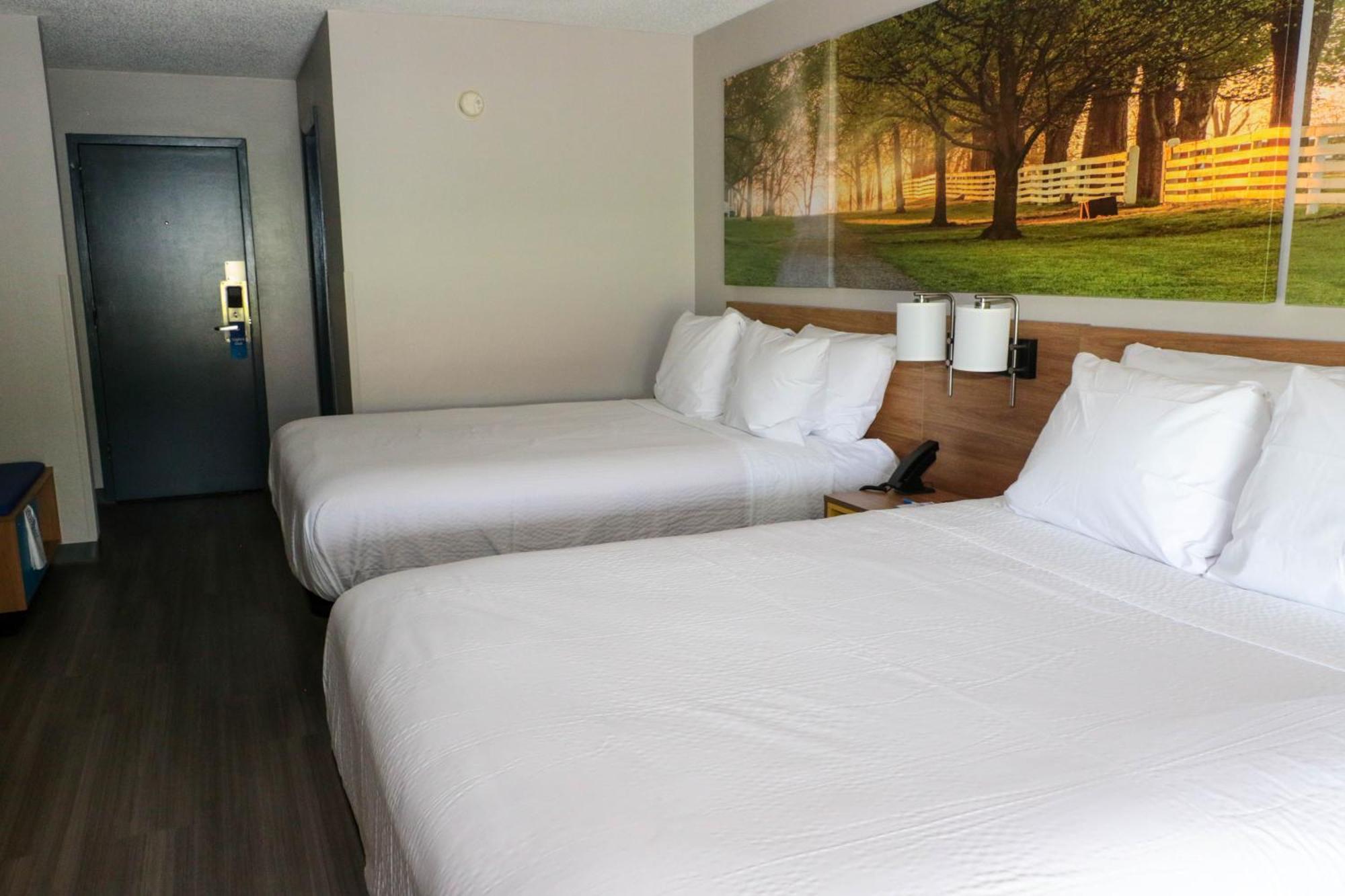 Days Inn By Wyndham Farmville Ngoại thất bức ảnh
